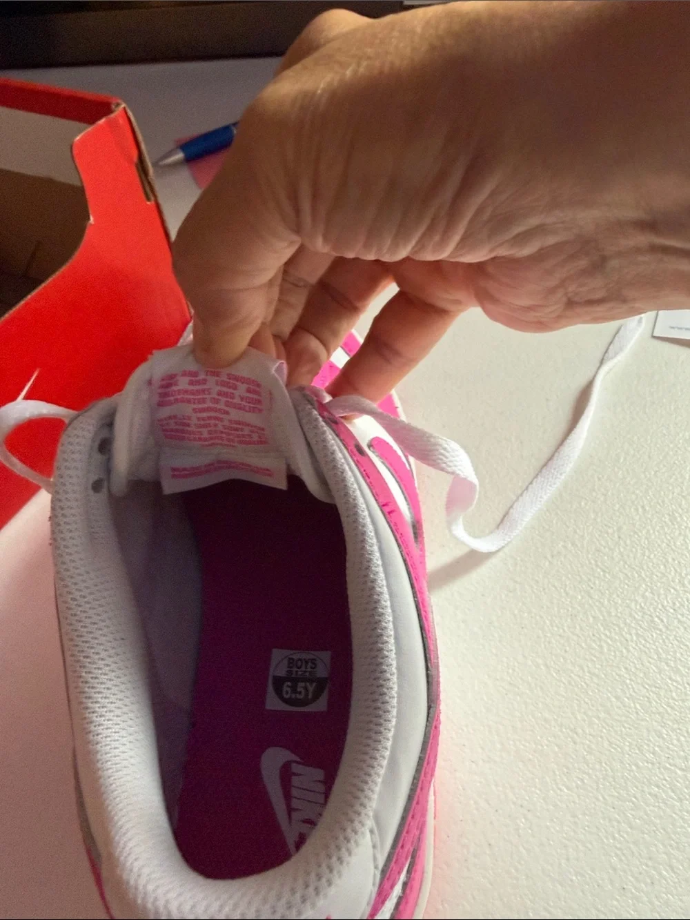 Nike Low Top Sneakers in White & Hot Pink